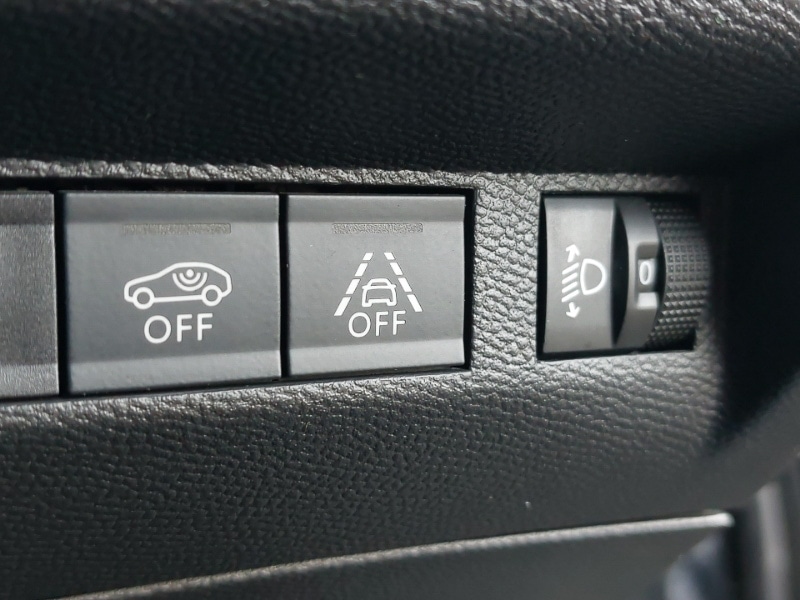 Used Peugeot 2008 2022 for sale - 76764179: Photo 8