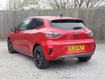 Used Renault Clio 2024 for sale - 78093141: Photo