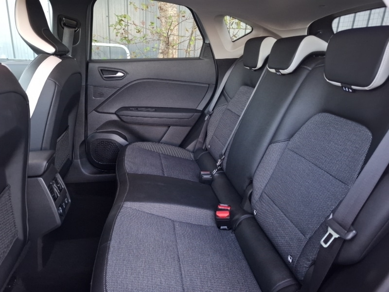 Used Renault Captur 2023 for sale - 76795994: Photo 6