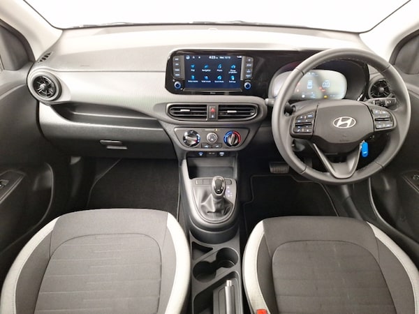 Used Hyundai i10 2025 for sale - 76282521: Photo 2