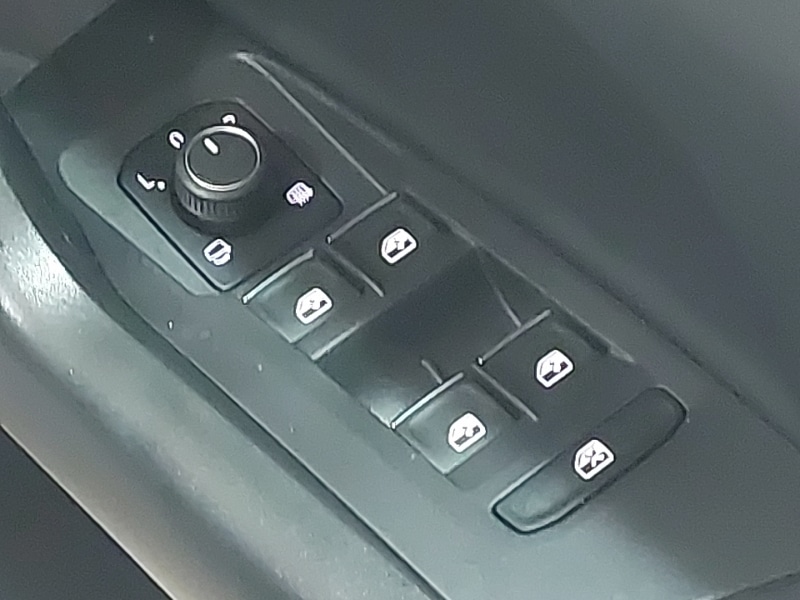 Used Volkswagen T-Cross 2024 for sale - 78080092: Photo 12