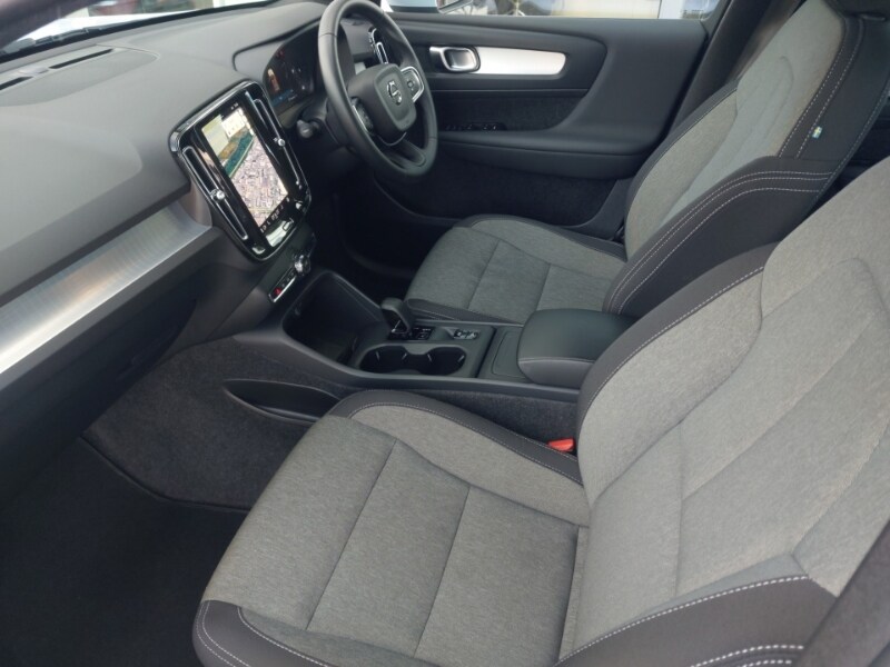 Used Volvo XC40 2024 for sale - 76920749: Photo 5