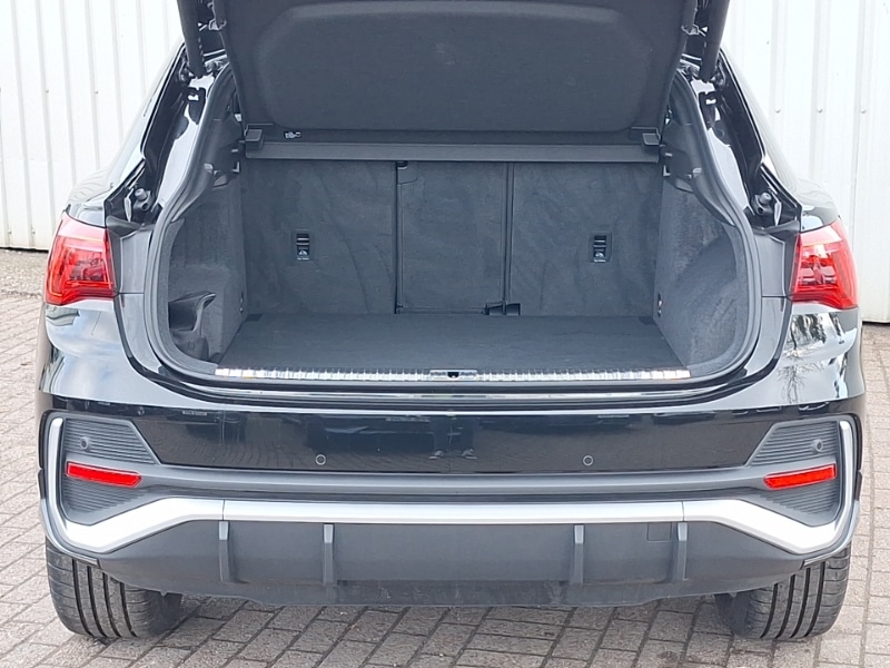 Used Audi Q3 2024 for sale - 77752140: Photo 8