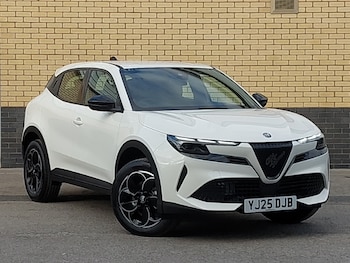 Used Alfa Romeo Junior 2025 for sale - 75492243: Photo