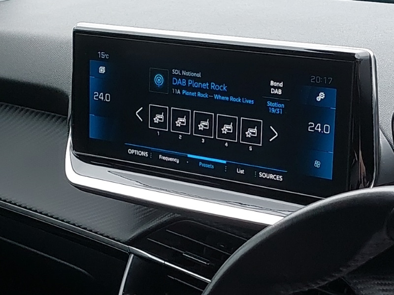 Used Peugeot 2008 2020 for sale - 76537381: Photo 11