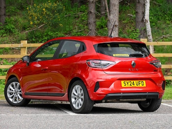 Used Renault Clio 2024 for sale - 78766467: Photo