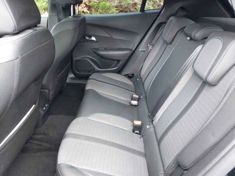 Used Peugeot 2008 2023 for sale - 77732044: Photo 6