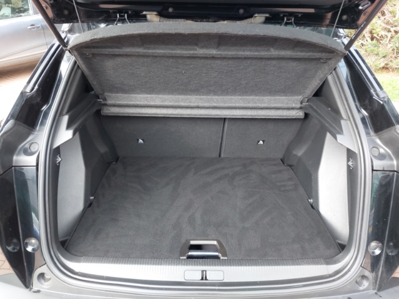 Used Peugeot 2008 2023 for sale - 77732044: Photo 8