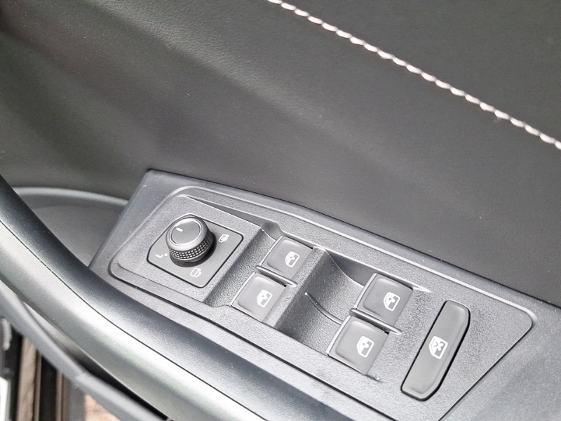 Used Volkswagen T-Roc 2025 for sale - 77624073: Photo 11