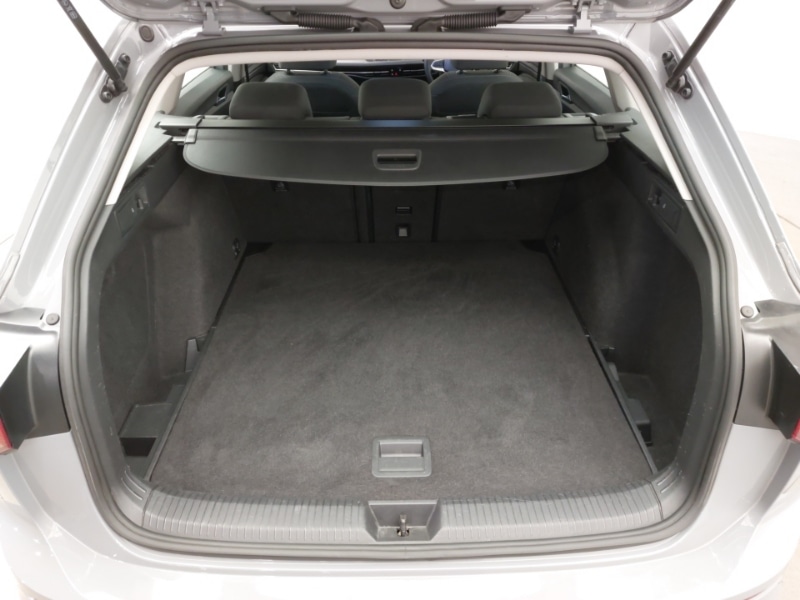 Used Volkswagen Golf 2023 for sale - 77875278: Photo 8