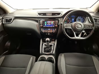 Used Nissan Qashqai 2020 for sale - 76165641: Photo 2
