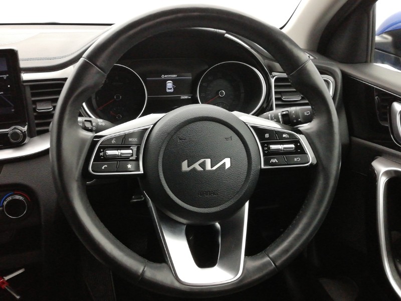 Used Kia XCeed 2023 for sale - 77924042: Photo 11