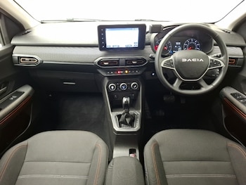 Used Dacia Sandero Stepway 2023 for sale - 78940555: Photo
