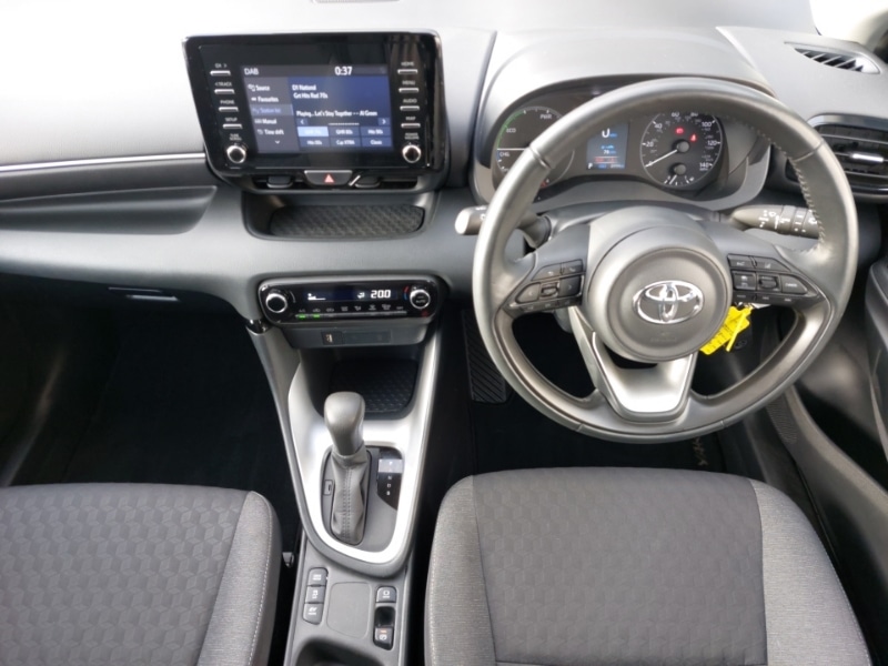 Used Toyota Yaris 2022 for sale - 76656911: Photo 2