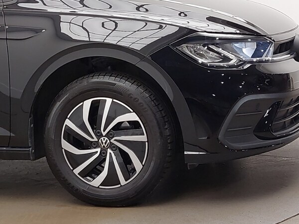 Used Volkswagen Polo 2024 for sale - 76254399: Photo 9