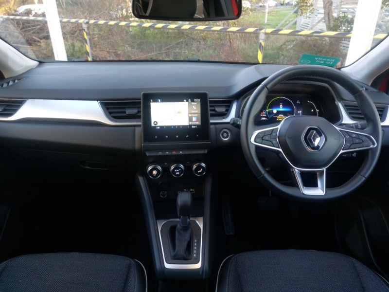 Used Renault Captur 2024 for sale - 76644287: Photo 2