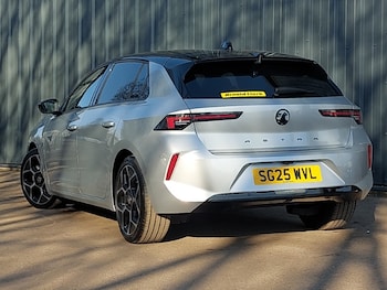 Used Vauxhall Astra 2025 for sale - 76212551: Photo 3