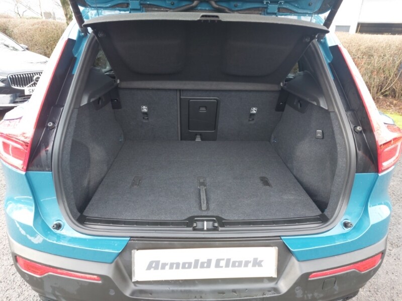 Used Volvo XC40 2024 for sale - 77420072: Photo 8