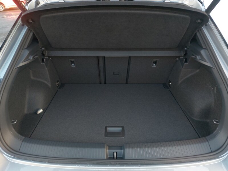 Used Volkswagen T-Roc 2025 for sale - 77986188: Photo 8