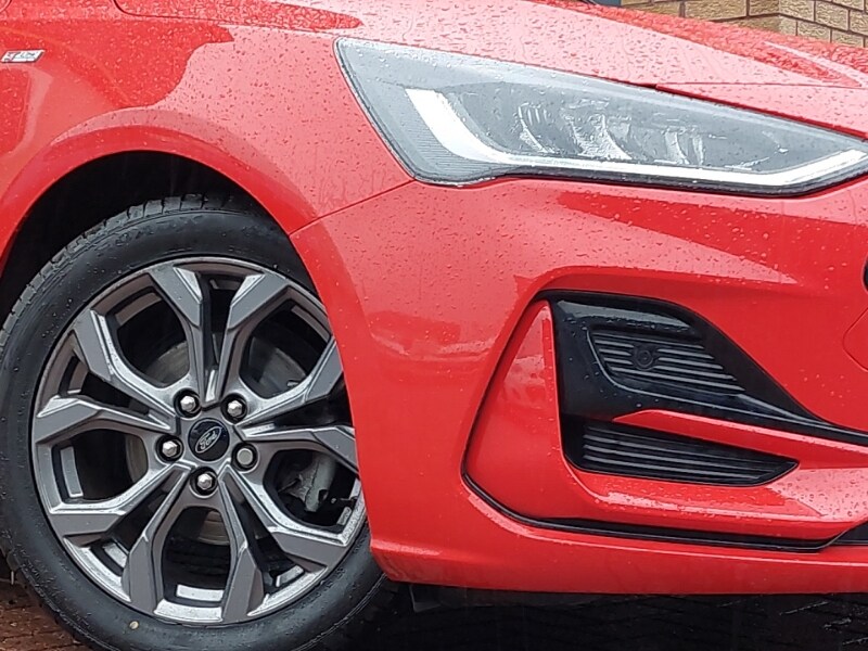 Used Ford Focus 2023 for sale - 77847696: Photo 9