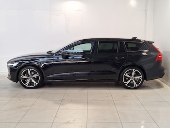 Used Volvo V60 2025 for sale - 78635334: Photo