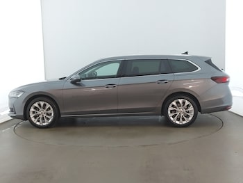 Used Skoda Superb 2024 for sale - 75652064: Photo