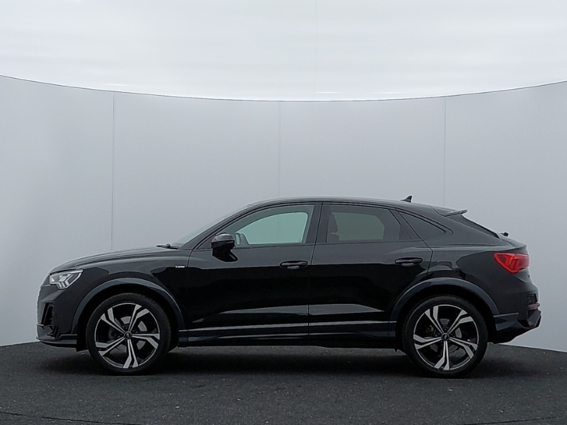 Used Audi Q3 2020 for sale - 76817142: Photo 4