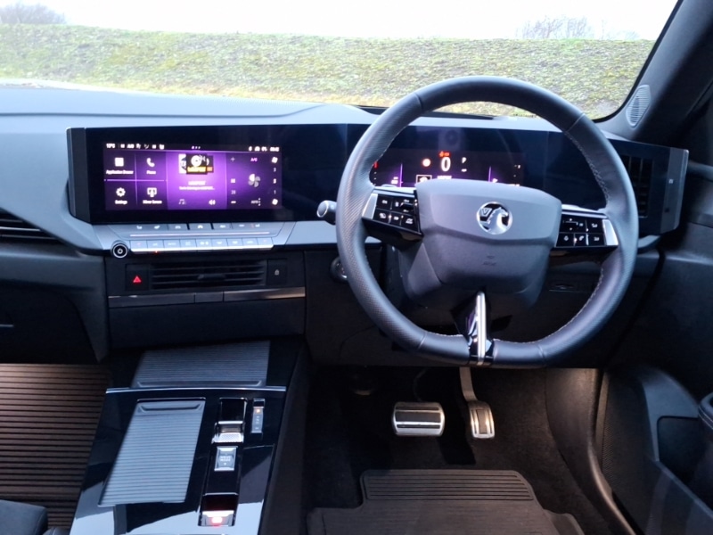 Used Vauxhall Astra 2024 for sale - 76912584: Photo 2