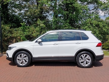 Used Volkswagen Tiguan 2023 for sale - 78498298: Photo
