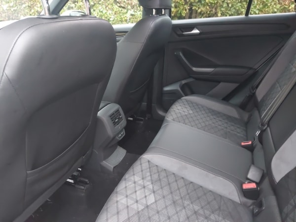 Used Volkswagen T-Roc 2022 for sale - 76225714: Photo 6