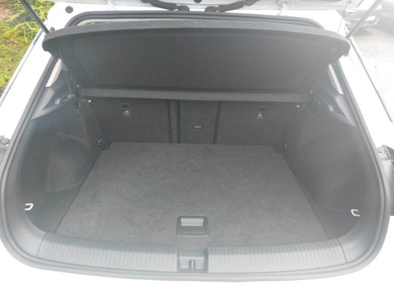 Used Volkswagen T-Roc 2024 for sale - 76506383: Photo 8