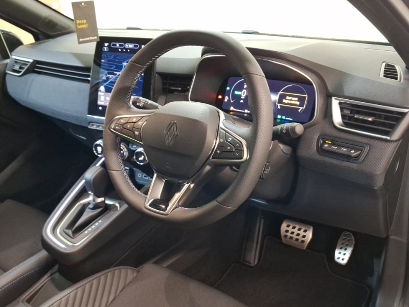 Used Renault Clio 2025 for sale - 76842584: Photo 11