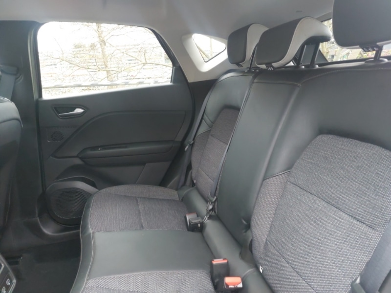 Used Renault Captur 2024 for sale - 78133236: Photo 6