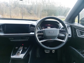 Used Audi Q4 e-tron 2022 for sale - 77399105: Photo