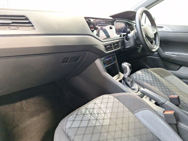 Used Volkswagen Polo 2024 for sale - 76160123: Photo 5