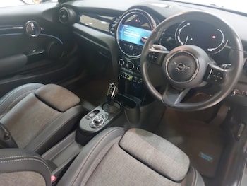 Used MINI Hatch 2023 for sale - 79086384: Photo
