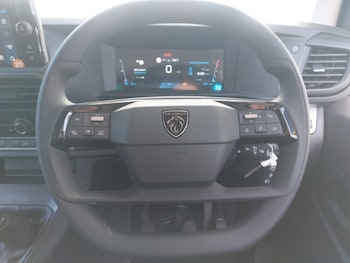 Used Peugeot Expert 2024 for sale - 77240919: Photo