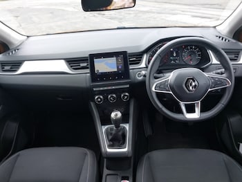 Used Renault Captur 2020 for sale - 79406170: Photo