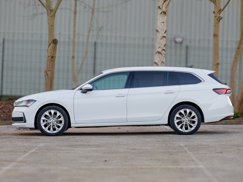 Used Skoda Superb 2024 for sale - 77670031: Photo 4