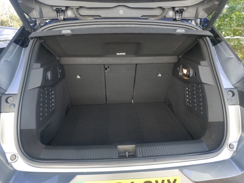 Used Renault Scenic E-Tech 2024 for sale - 76687934: Photo 8