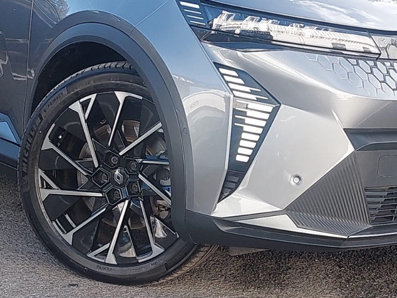 Used Renault Scenic E-Tech 2024 for sale - 76687934: Photo 9