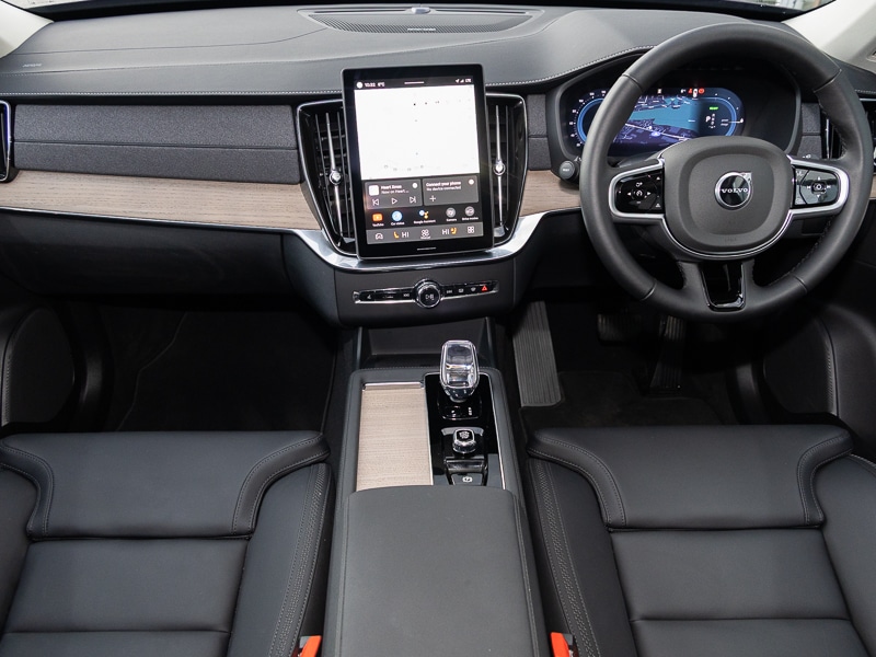 Used Volvo XC90 2025 for sale - 77000073: Photo 2