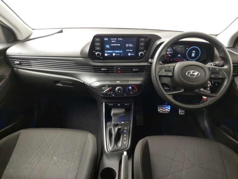 Used Hyundai BAYON 2023 for sale - 77635998: Photo 2