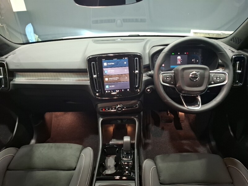 Used Volvo XC40 2024 for sale - 77209738: Photo 2