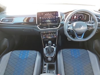 Used Volkswagen T-Roc 2023 for sale - 78071596: Photo