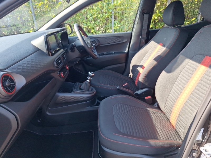 Used Hyundai i10 2023 for sale - 77987279: Photo 5