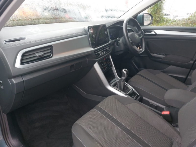 Used Volkswagen T-Roc 2024 for sale - 77338810: Photo 5