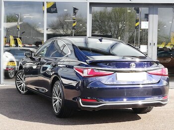 Used Lexus ES 2023 for sale - 78536869: Photo