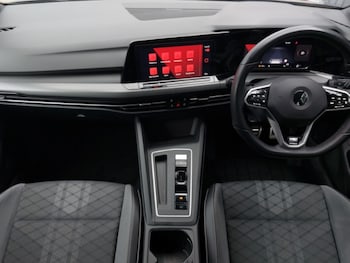 Used Volkswagen Golf 2021 for sale - 75640225: Photo