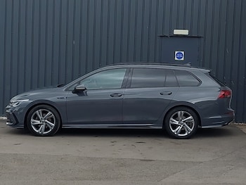 Used Volkswagen Golf 2021 for sale - 75640225: Photo